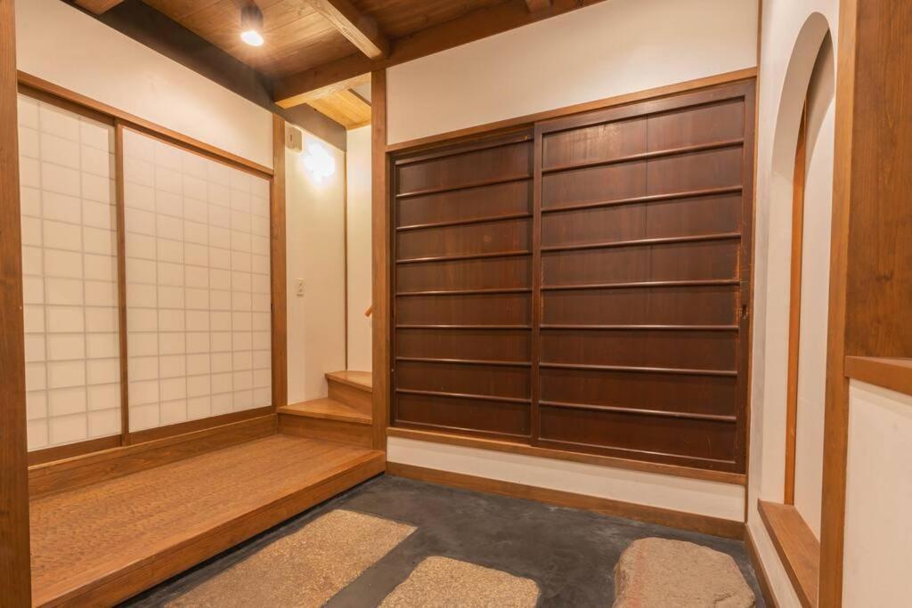 祇園せいじ庵。お風呂が素敵な貸切京町家。Netflix見放題。 Villa Kyoto Exteriör bild